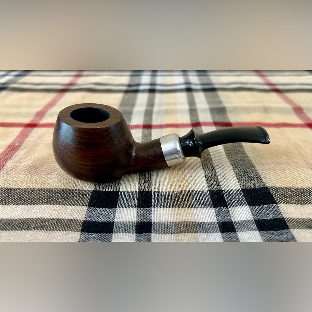 New Unsmoked Short Brown Wooden Smoking Pipe